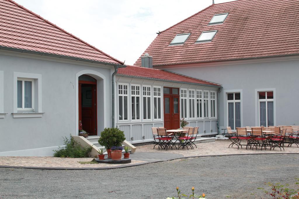 Gutshof Sagritz Hotell Golßen Eksteriør bilde